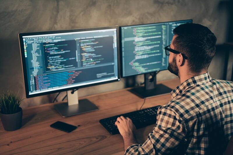 Imagem de capa: Conheça a importância de identificar bugs preventivamente no desenvolvimento de software